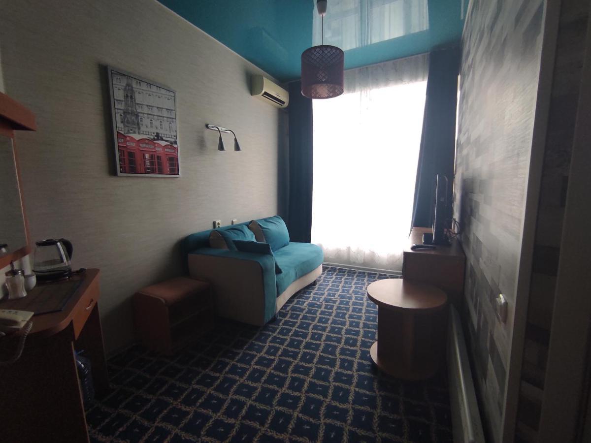 Three Dolphins Hotel 악타우 외부 사진