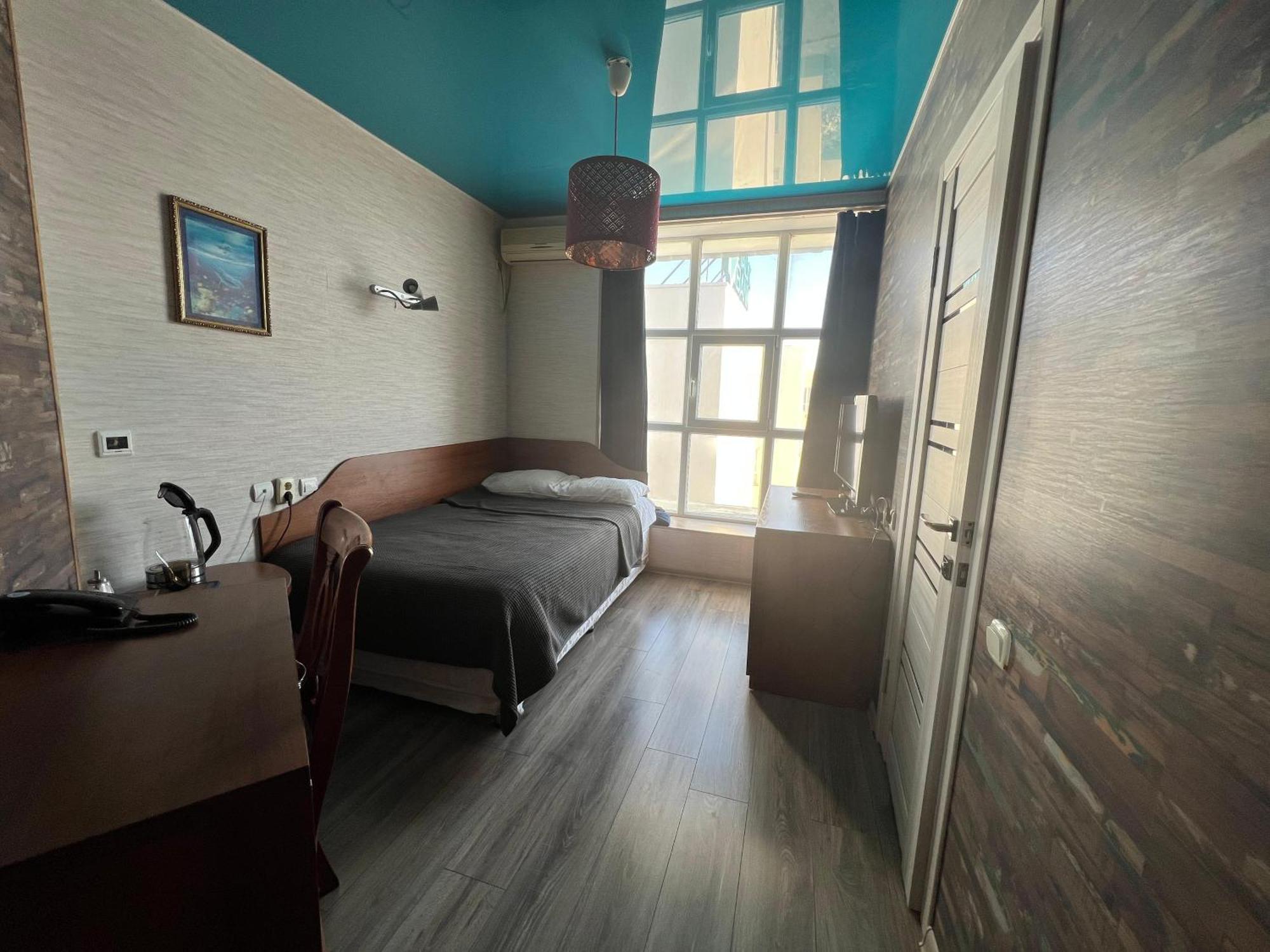 Three Dolphins Hotel 악타우 외부 사진