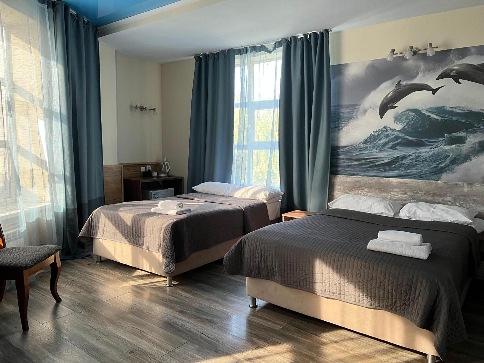 Three Dolphins Hotel 악타우 외부 사진
